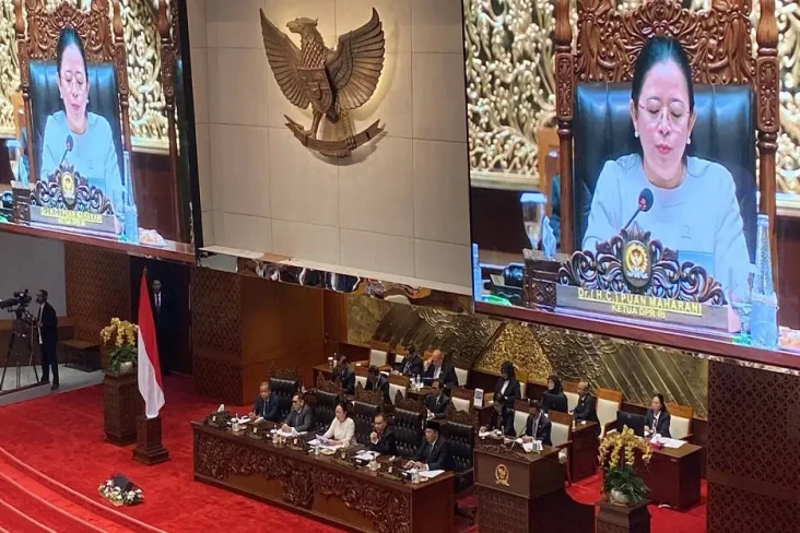 DPR Bentuk Tim Pengangkatan...