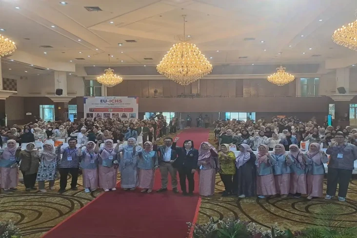 Esa Unggul Gelar Konferensi...