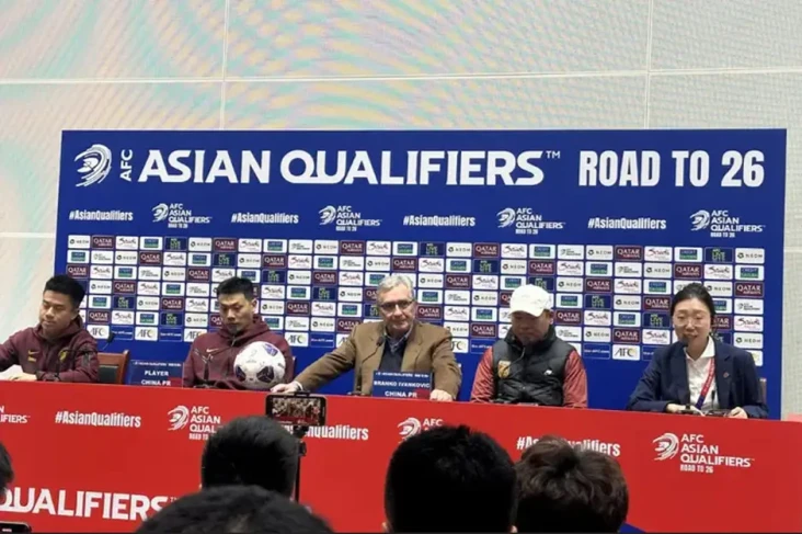 Pelatih China Beberkan...