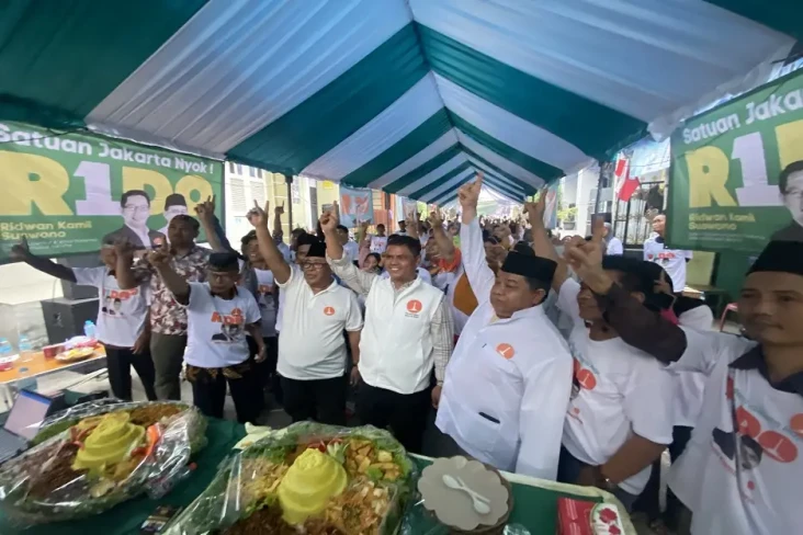 Relawan STW Dukung Ridwan...