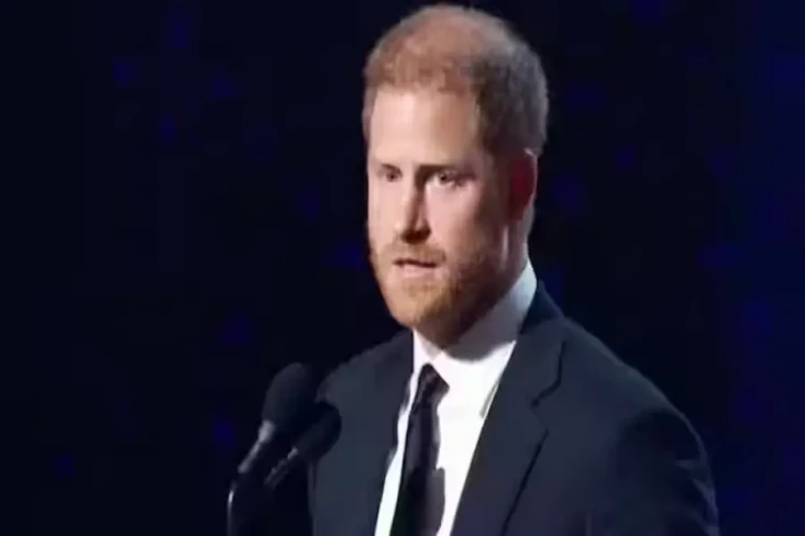 Pangeran Harry: Smartphone...