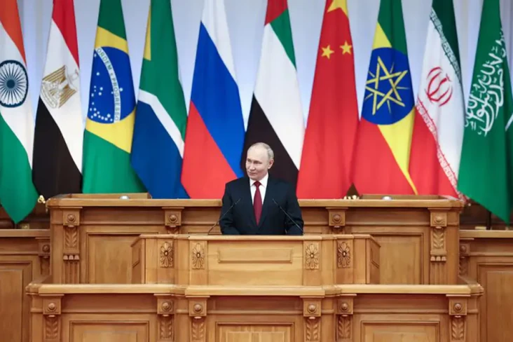 6 Fakta Misi Rusia saat...