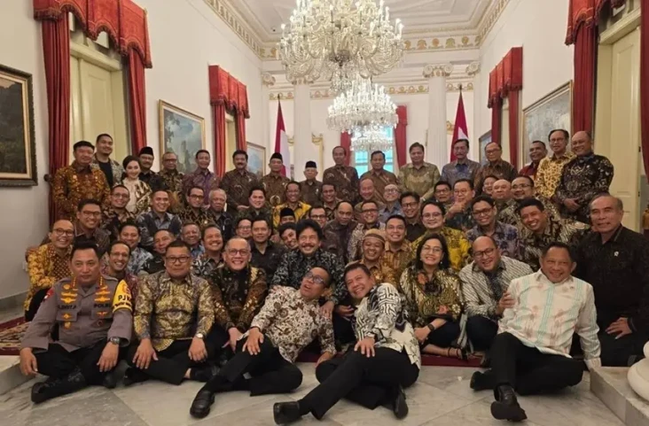 Kambing Guling dan Rujak,...