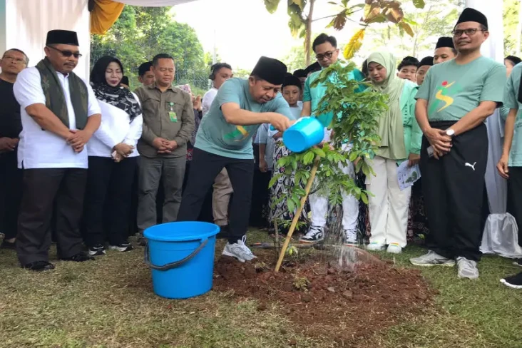 Hari Santri 2024, Gerakan...