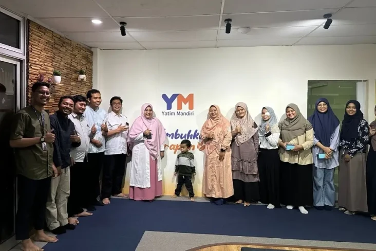 FEB Unair dan Yatim...