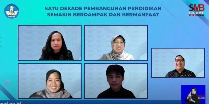 Satu Dekade Pembangunan...