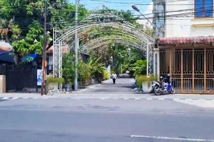 Masyarakat Solo dan...