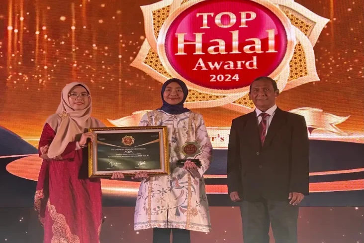 Anugerah Top Halal Award...