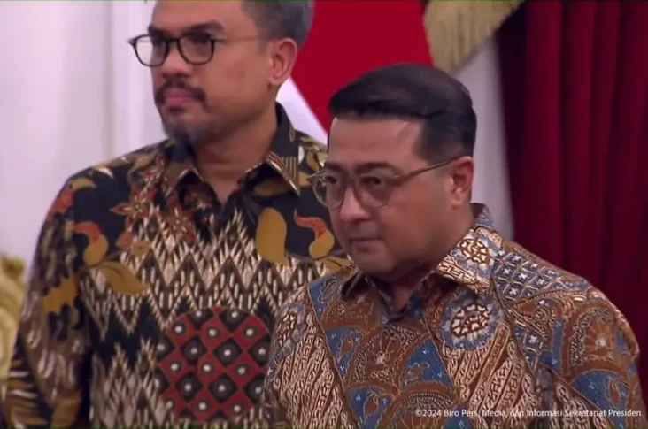 Profil Lengkap Teuku...