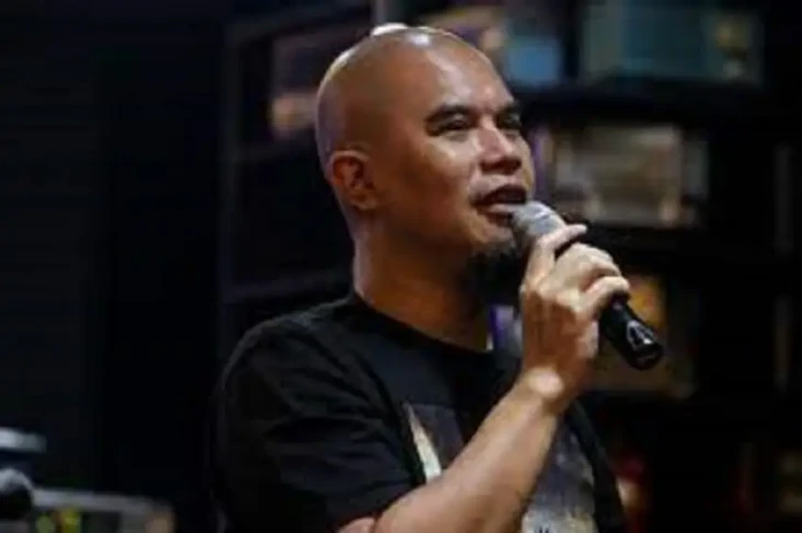 Komisi X DPR Bertabur...