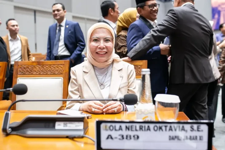 Jadi Anggota Komisi...