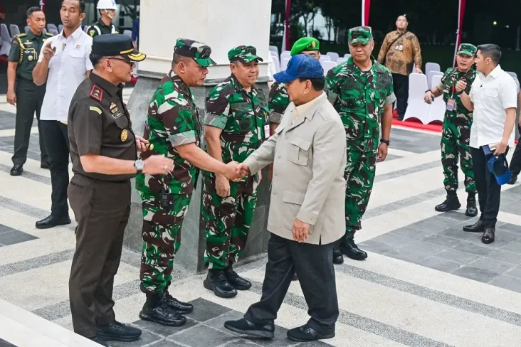 Sebelum Digembleng Besok,...
