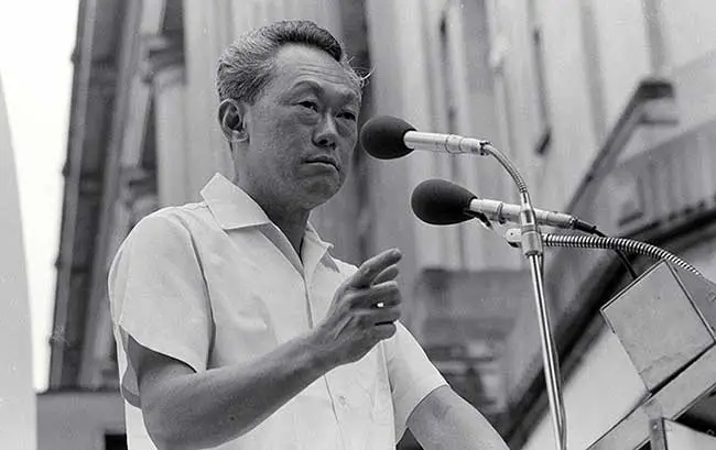 Lee Kuan Yew Mampu Mempersatukan...