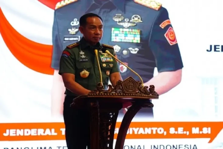 Panglima TNI Tunjuk...