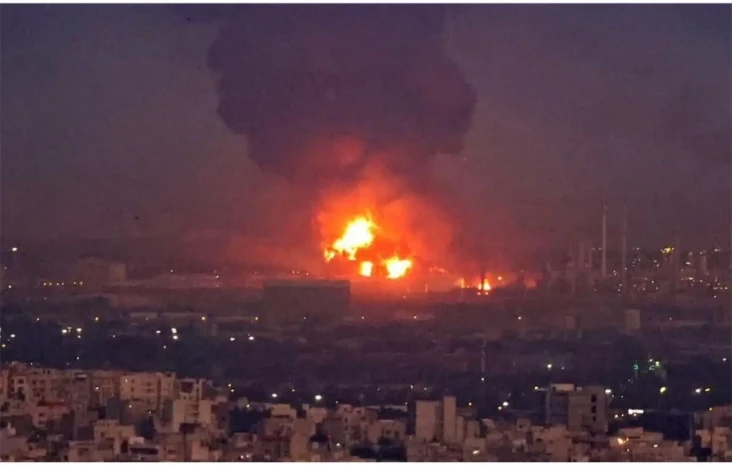 Israel Luncurkan Serangan...