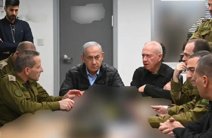 Serangan Israel Tampak...
