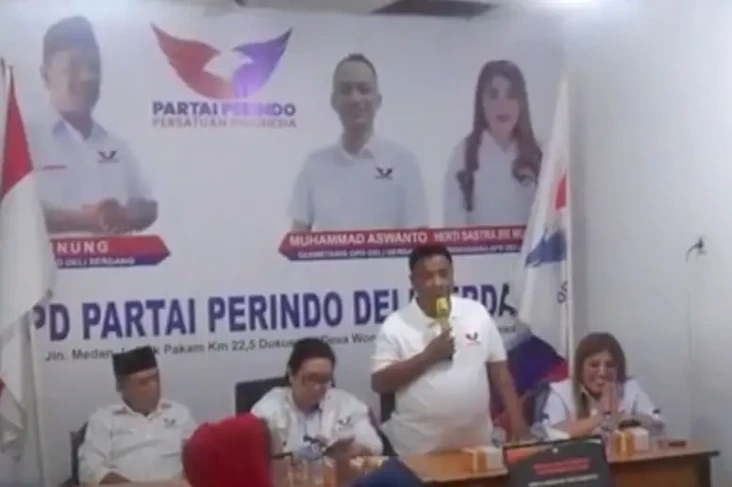 Rapat Konsolidasi, Partai...
