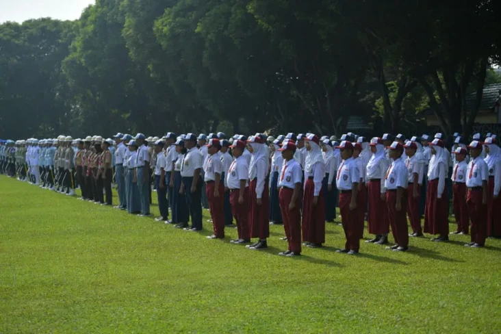 4 Contoh Teks Amanat...