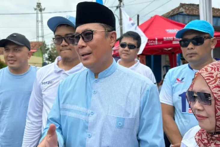 Hubungan Baik dengan...