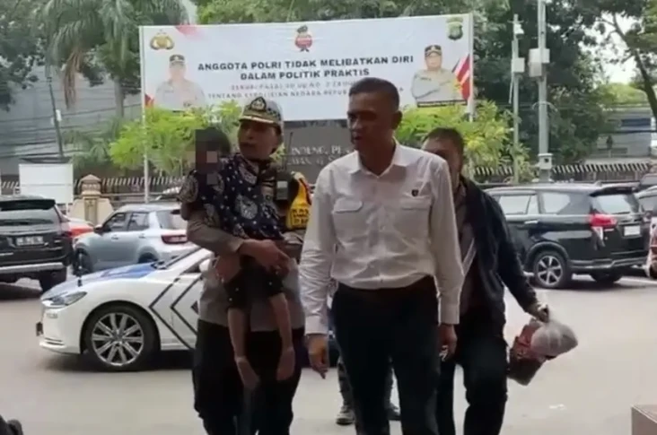 Pelaku Penyanderaan...