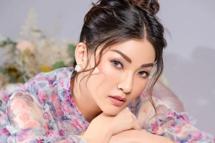 5 Artis yang Menjanda...