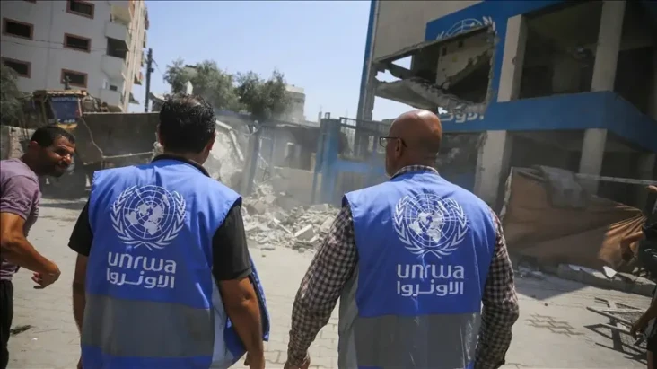 Kepala UNRWA Kecam Larangan...