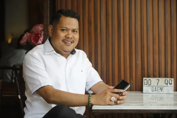 Instruksikan Menteri...