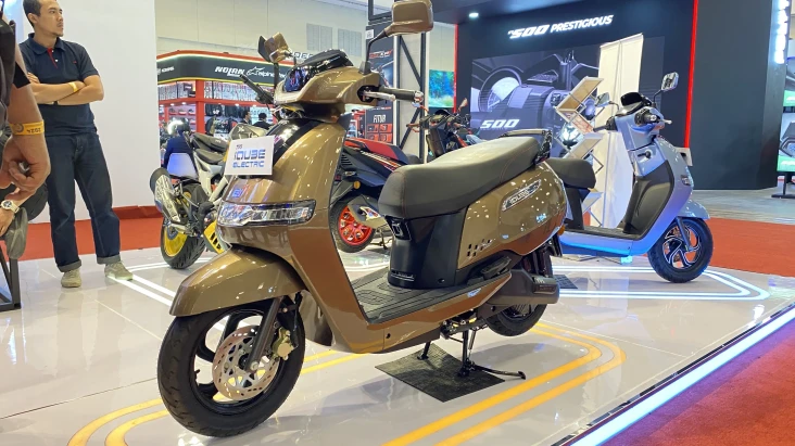 TVS iQube: Motor Listrik...