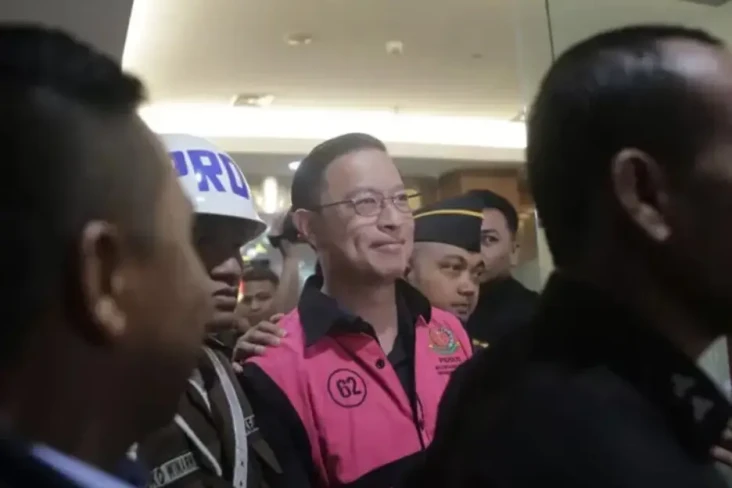 Pendidikan Tom Lembong,...