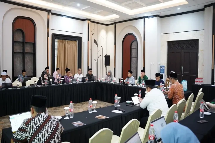 Majelis Masyayikh Gelar...