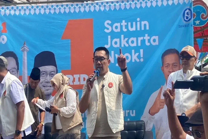 Di Hadapan Warga Cakung,...