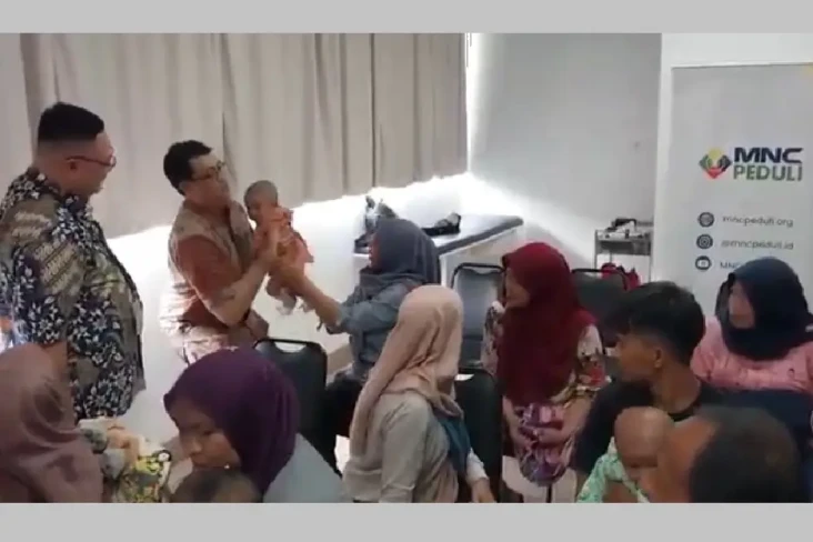 13 Pasien Ikuti Operasi...