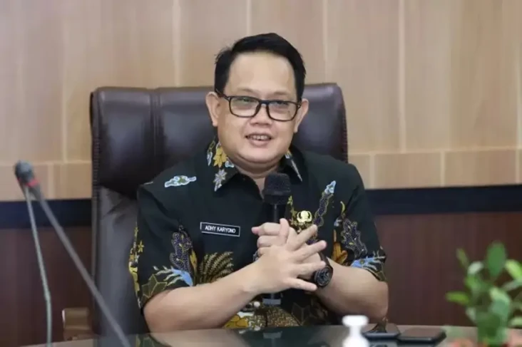 Pj Gubernur Jatim Tunggu...