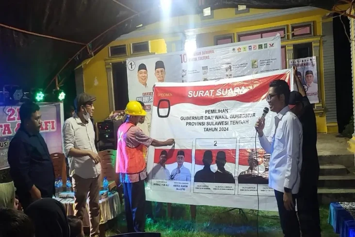 Pekerja Bangunan di...