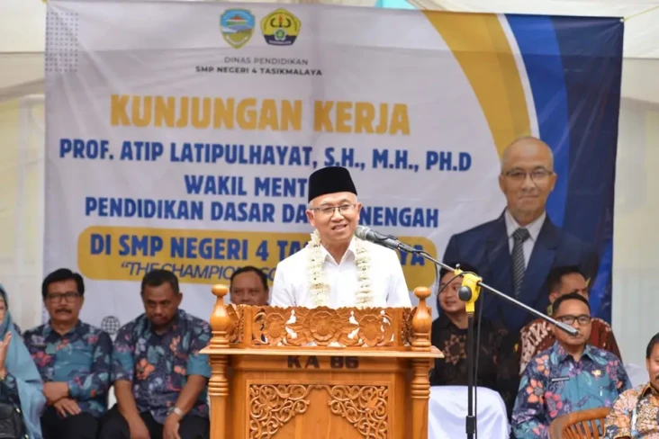 Revitalisasi Matematika...