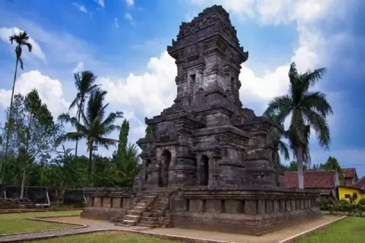 Tohjaya Raja Singasari...