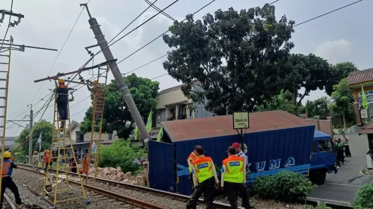 Ngeri! Truk ODOL Masih...