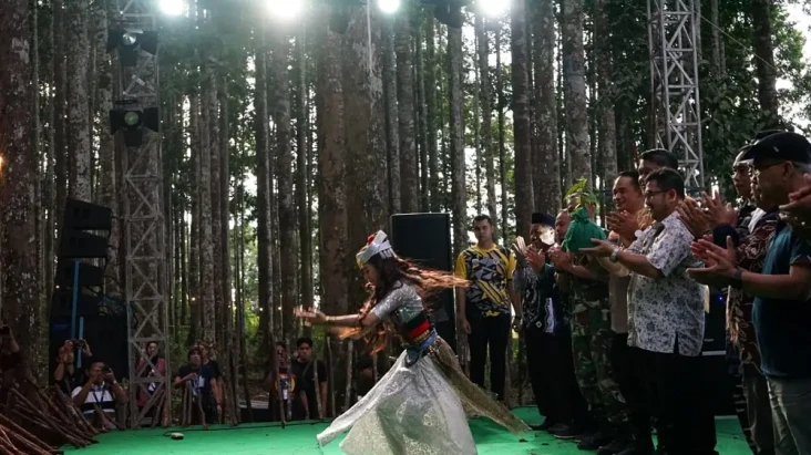 Meranti Putih Performance...