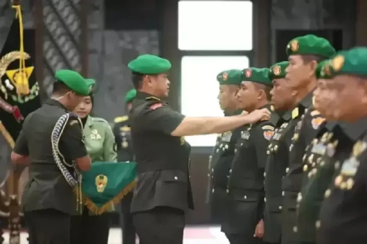 2 Stafsus KSAD Berpangkat...
