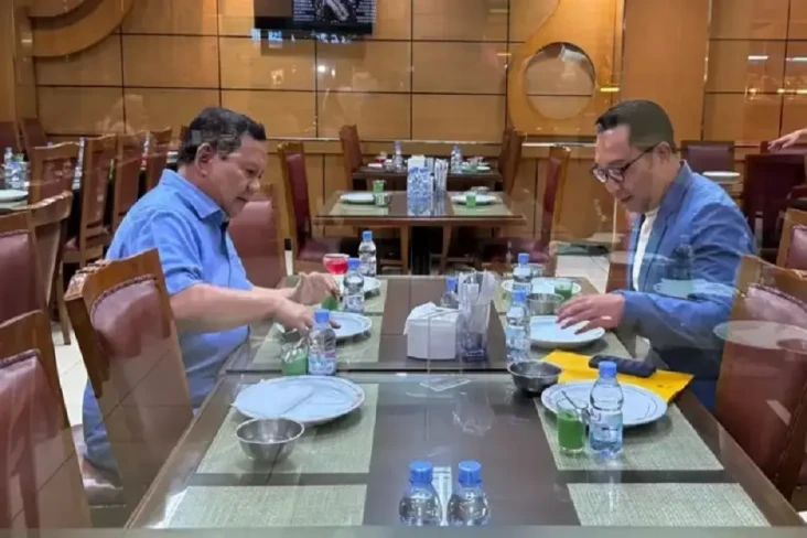 Ridwan Kamil Bertemu...