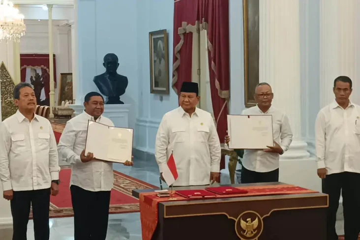 Prabowo Resmi Hapus...