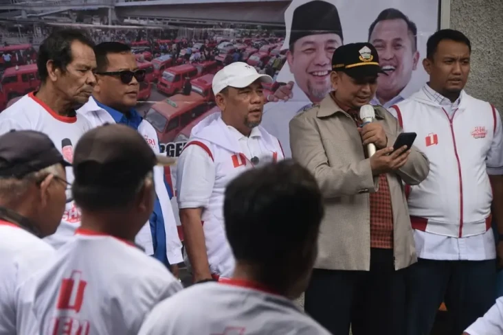 Perhatian ke Nasib Angkot,...