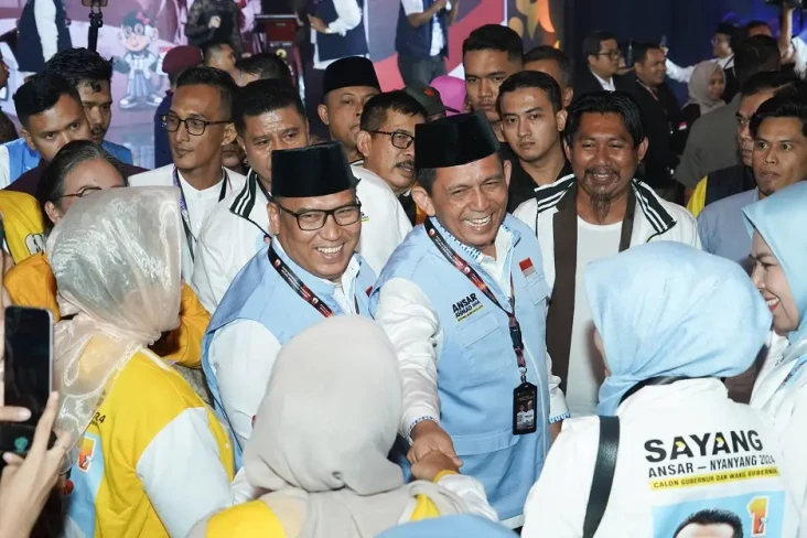 Dukungan Prabowo Kuatkan...