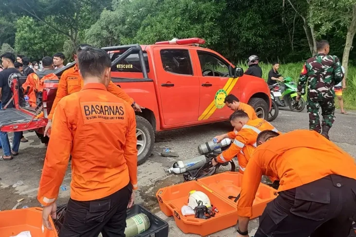 Diduga Hirup Gas Beracun,...