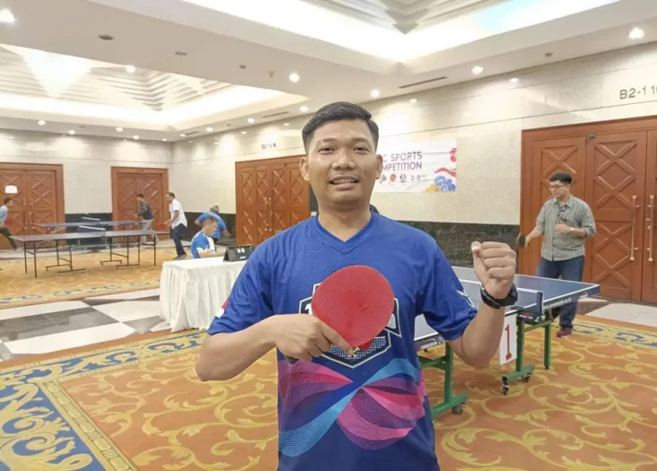 Semifinalis Tenis Meja...