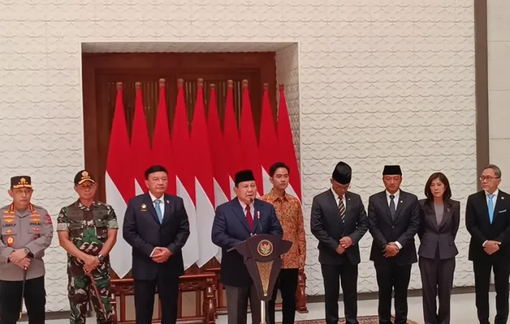 Sebelum ke Luar Negeri,...