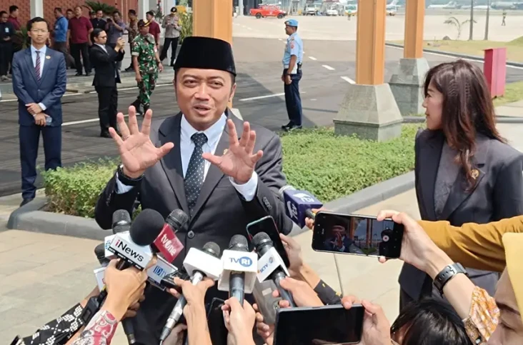 Istana Jelaskan Maksud...