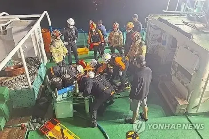 Kapal Penangkap Ikan...