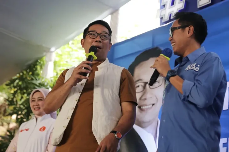 Momen Ridwan Kamil Ngebanyol...