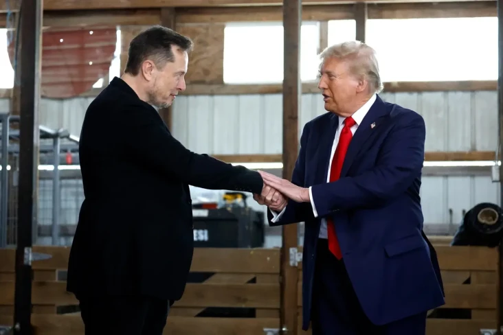 Donald Trump Kembali...